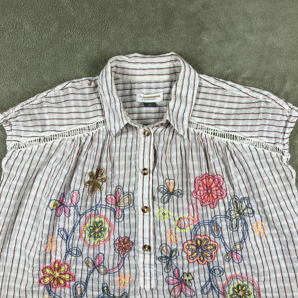 Pilcro Anthropologie Embroidered Short Sleeve Henley Shirt Small Boho Boxy - Picture 3 of 12